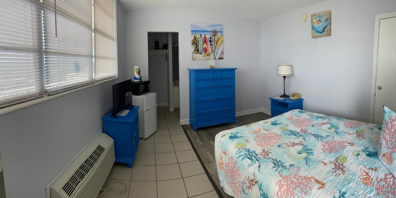 Sea Dip Beach Resort Daytona Beach